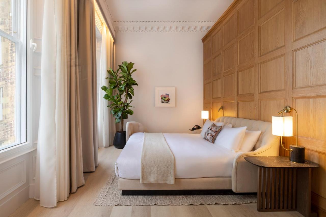 Virgin Hotels Εδιμβούργο Εξωτερικό φωτογραφία A bedroom at The Standard London