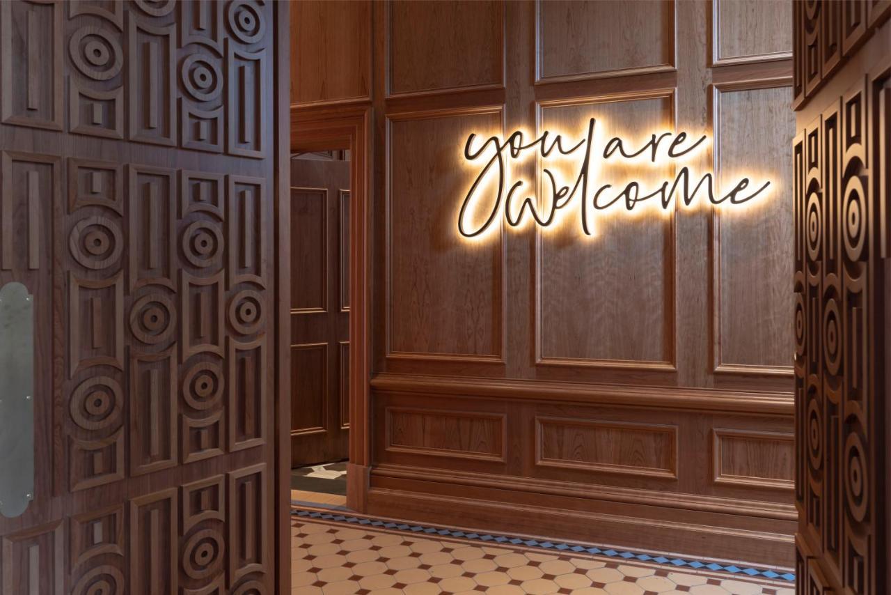Virgin Hotels Εδιμβούργο Εξωτερικό φωτογραφία The entrance to the hotel